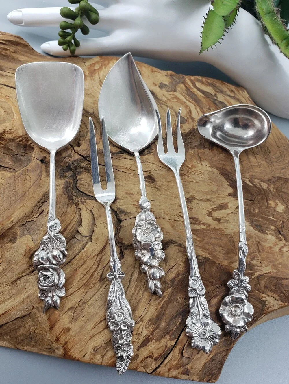 Reed & Barton 5p Vintage COMPLETE Set Utensils Silverplate - Harlequin Floral